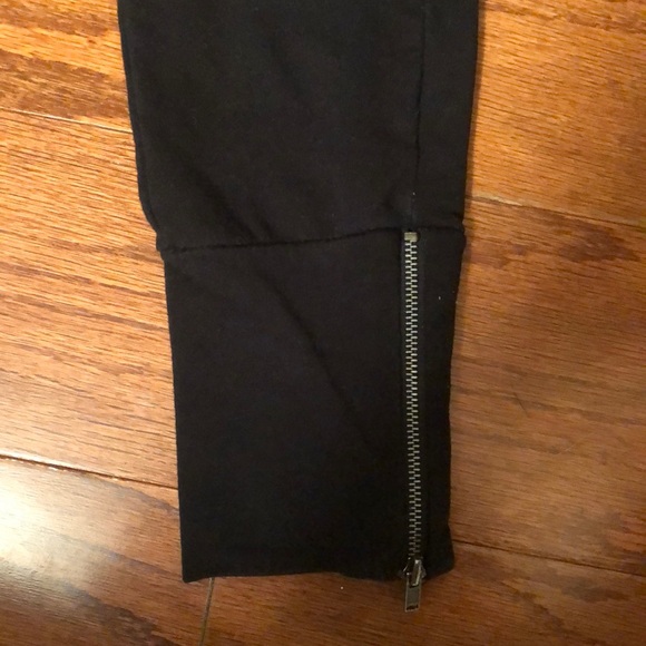 New York & Company Sweats - Picture 3 of 5